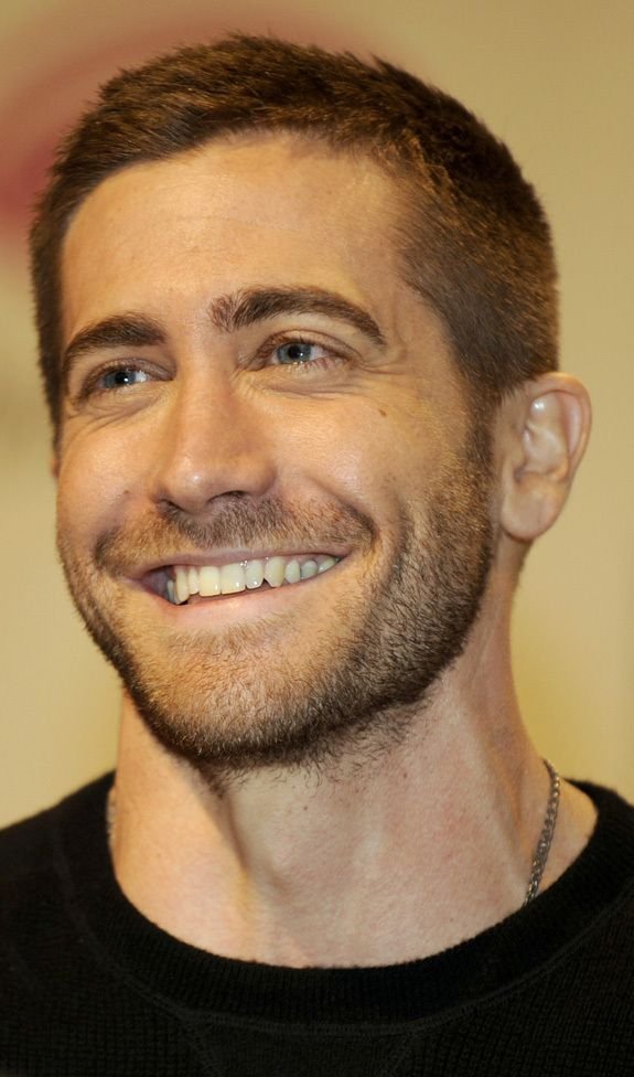 Jake Gyllenhaal Download Wallpapers