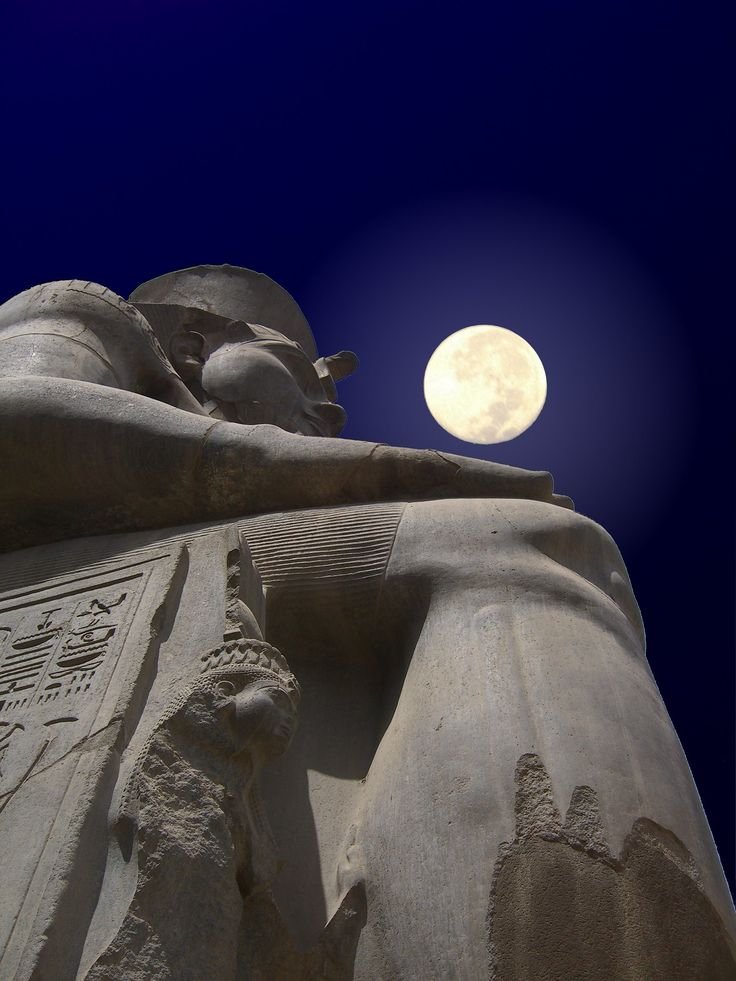 Statue Download Wallpapers